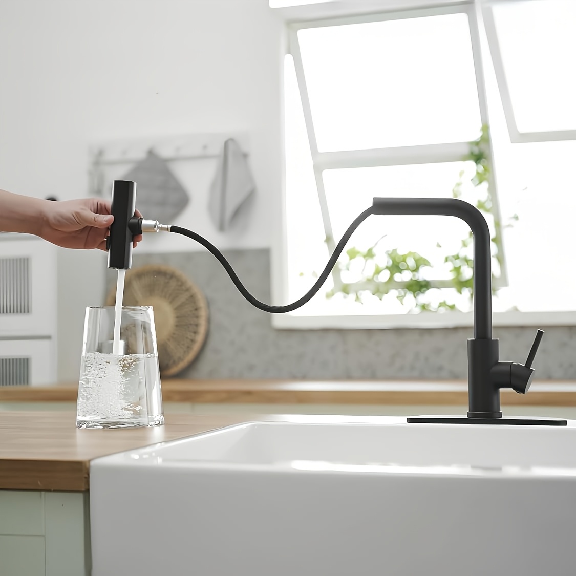 1 PC Black Kitchen Faucet With - Commercial Kitchen Faucets incelemesi ve fiyatı